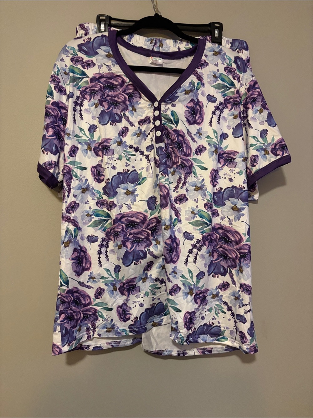 Floral V-Neck Short Sleeve Pajama Top - Purple NWOT